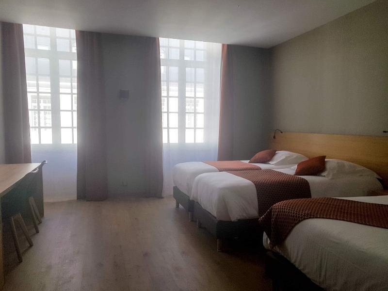 Hotel Le Castel D'Alti Bagnères-de-Luchon Esterno foto